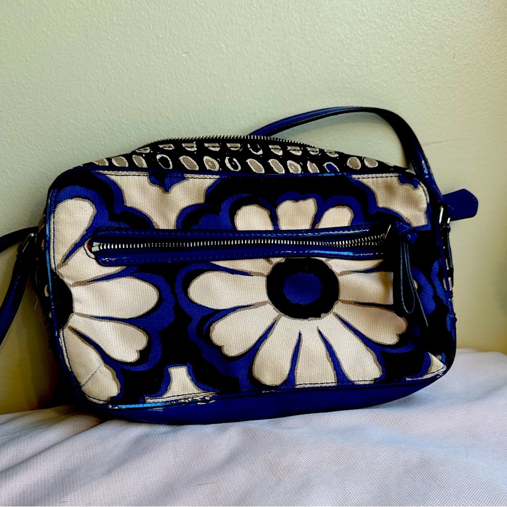 The Coach Poppy Floral Scarf Print Crossbody bag (Blue)